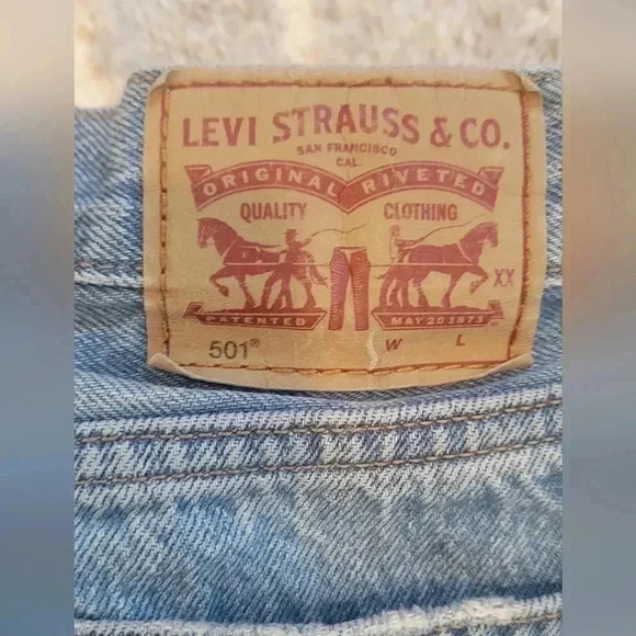 Levi's |501 Cropped Jean in Athens Break pc9-36200-0187 W27xW26 - Picture 12 of 13